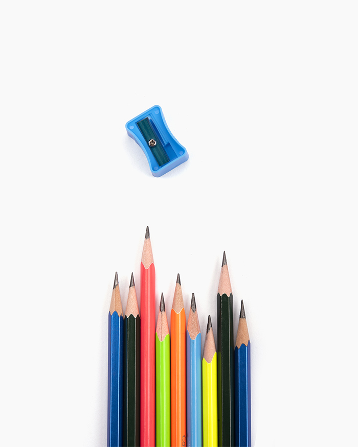 Camlin Nova Glowing Pencils Box of 10 pencils with Sharpener - Image 4